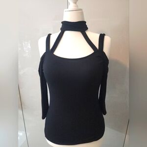 Fashion nova long sleeve cut out shirt